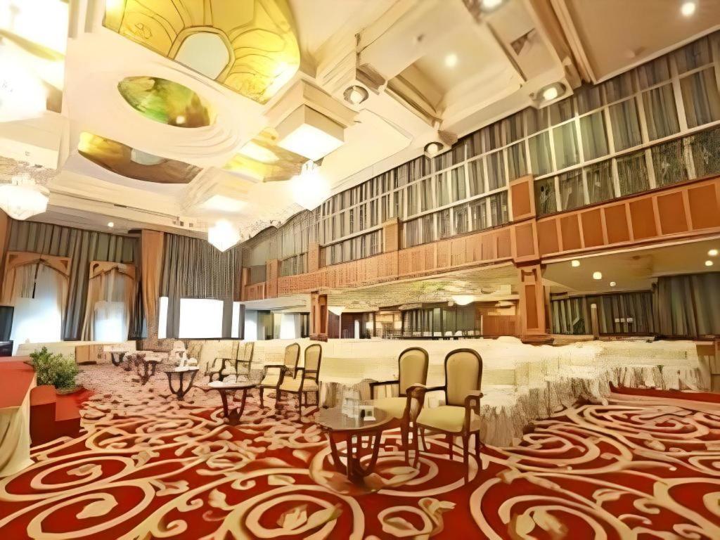 Gajahmada Graha Hotel Malang Eksteriør billede